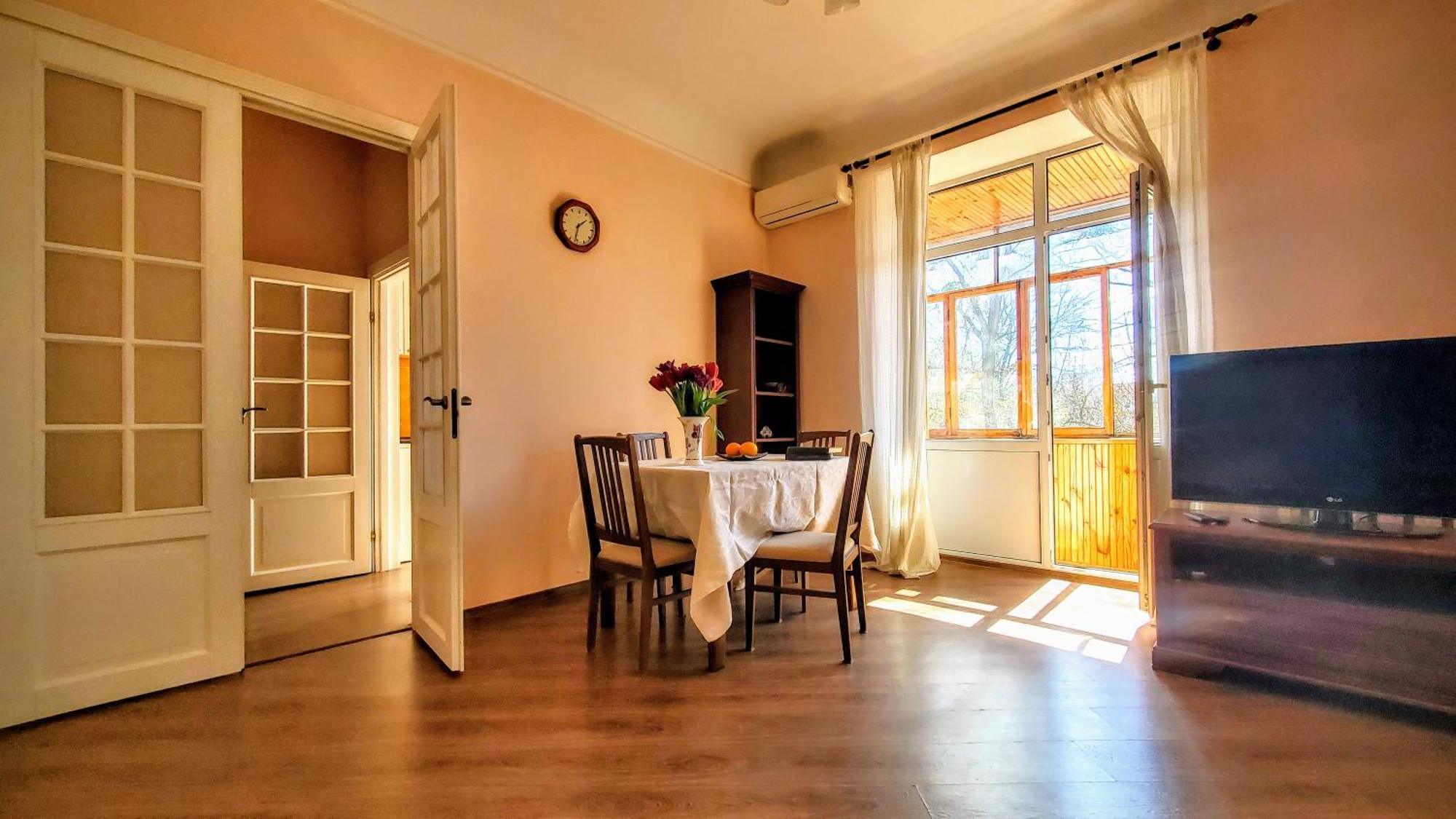 Kyiv Top Location 60M2 Apt In Old City Fast Wifi Selfchekin Εξωτερικό φωτογραφία