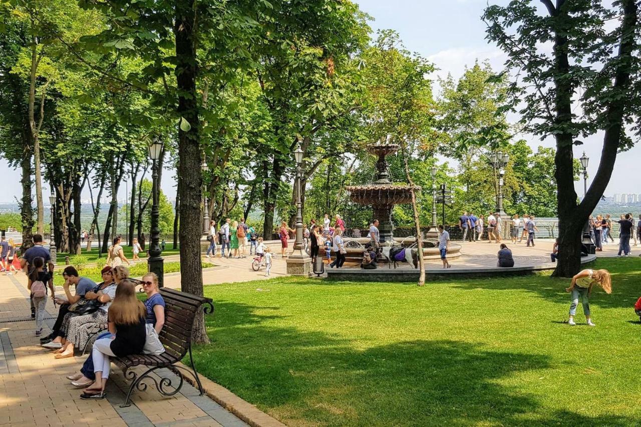 Kyiv Top Location 60M2 Apt In Old City Fast Wifi Selfchekin Εξωτερικό φωτογραφία